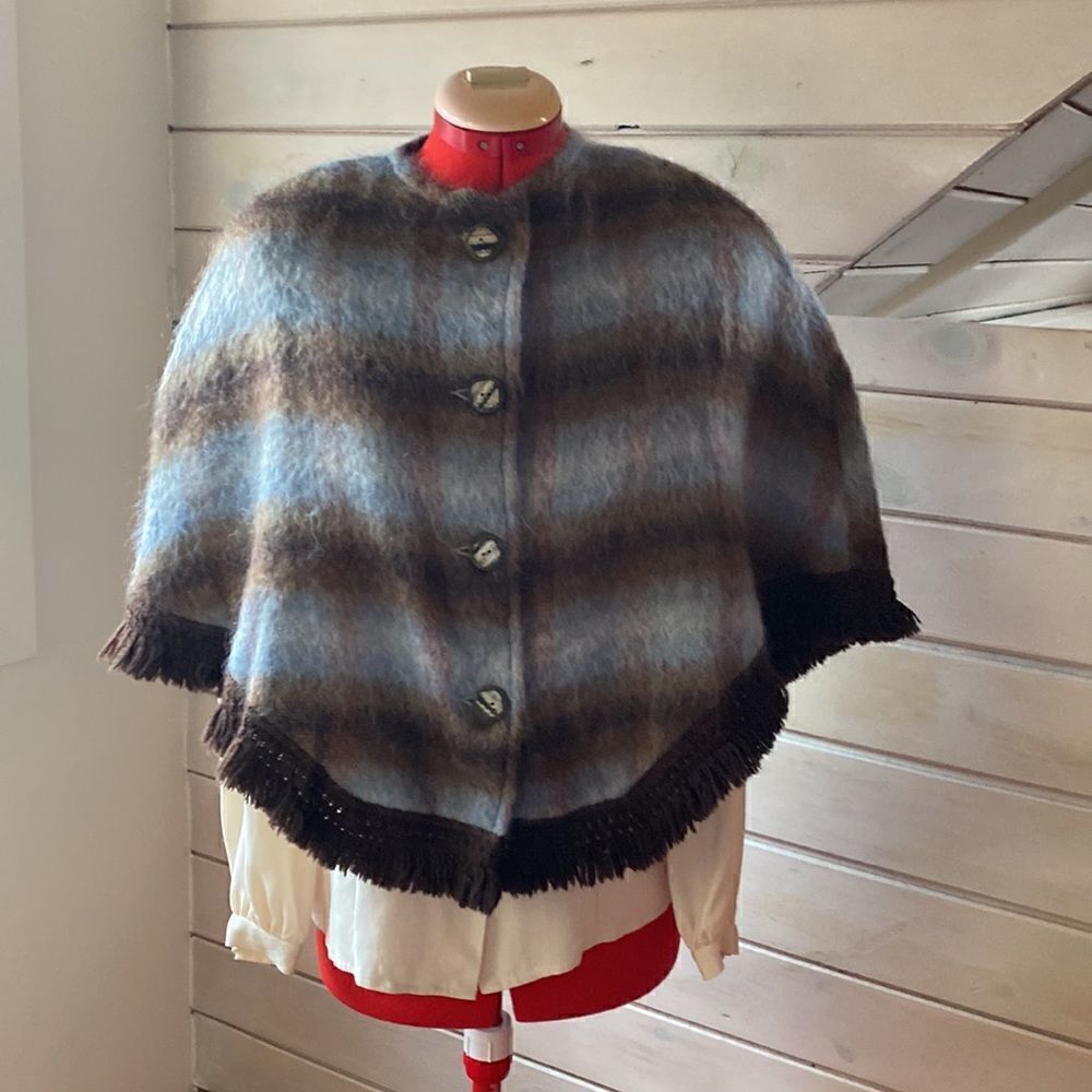 Rare Vintage Mohair Wool Blend Capelet​​​